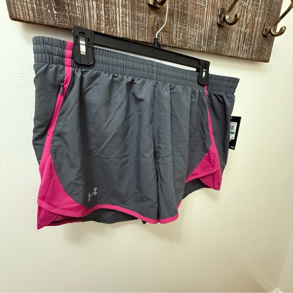 Under Armour Women's Athletic Shorts in Gray and Pink UA Fly-By new with tags - Picture 8 of 10